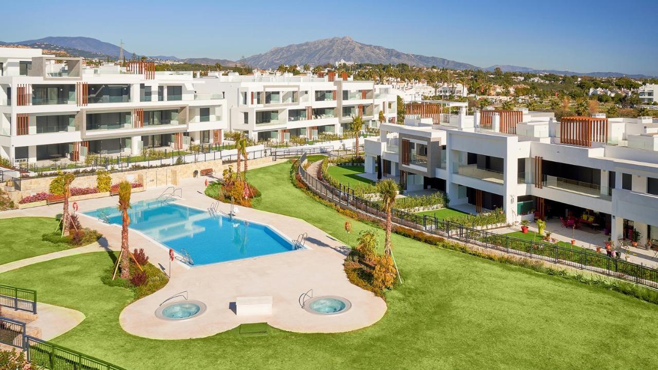 Los Miradores Del Sol By Mar Holidays Estepona Exterior photo